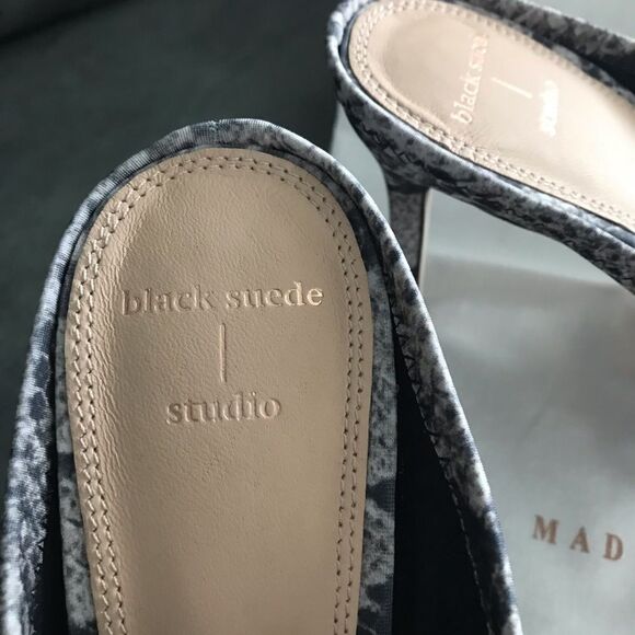 Black Suede Studio stiletto heel mules NIB snake embossed size 7 gorpcore - Picture 9 of 9